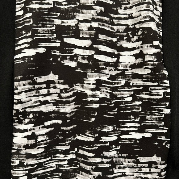 Simply Vera Vera Wang Black and White Crew Neck Sheath Dress - Picture 5 of 8